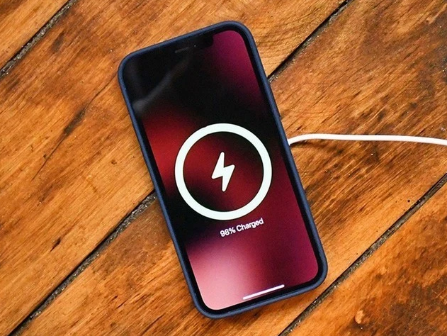 巨野苹果手机维修分享iPhone 12可以随便充电吗 